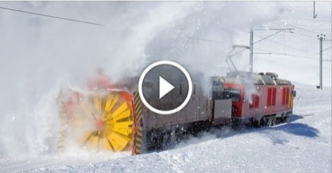 Вы когда-нибудь видели, как работают снегоуборочные поезда?