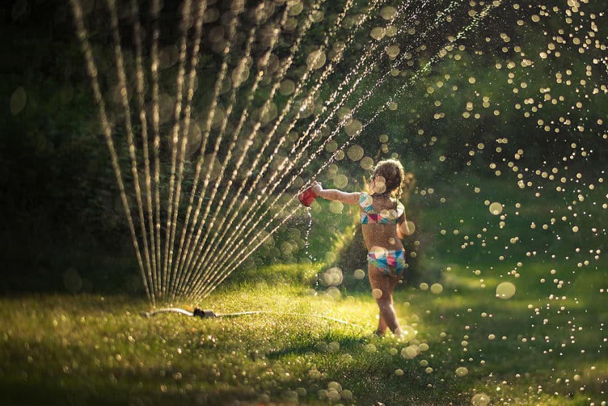 35 искренних фотографий детей, которые проводят лето вдали от технологий